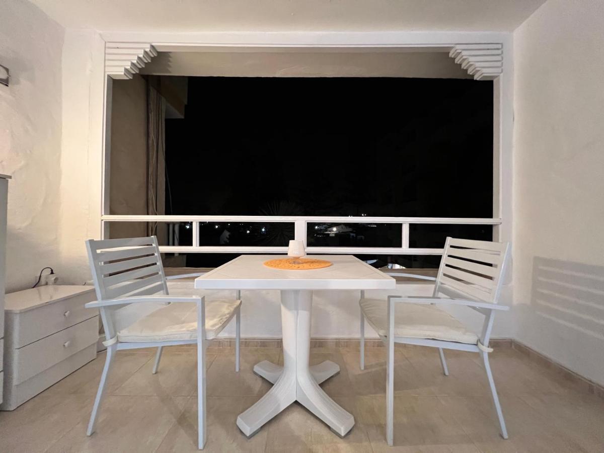 פלאייה דל אינגלז Yumbo Sunset Suite Tanife - 50M From Yumbo מראה חיצוני תמונה