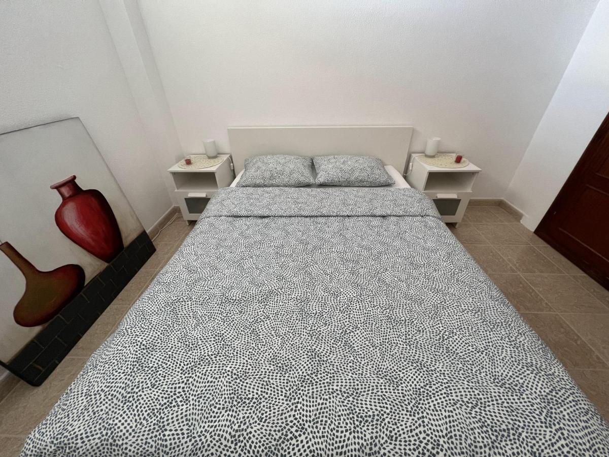 פלאייה דל אינגלז Yumbo Sunset Suite Tanife - 50M From Yumbo מראה חיצוני תמונה