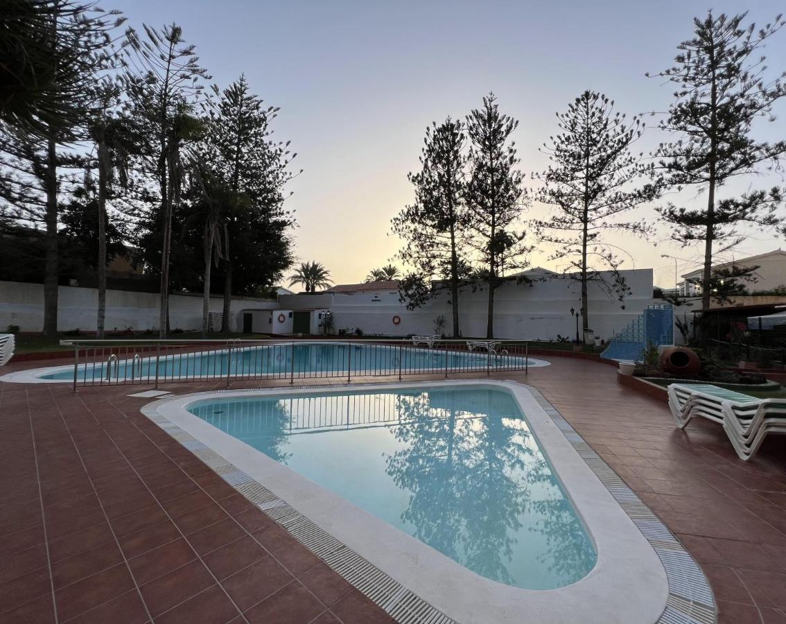 פלאייה דל אינגלז Yumbo Sunset Suite Tanife - 50M From Yumbo מראה חיצוני תמונה