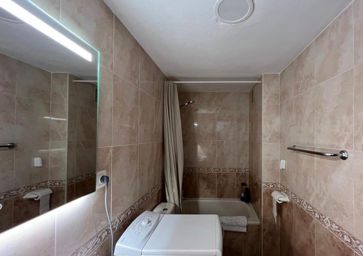 פלאייה דל אינגלז Yumbo Sunset Suite Tanife - 50M From Yumbo מראה חיצוני תמונה